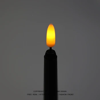 Tamsiai juoda elektroninė žvakė