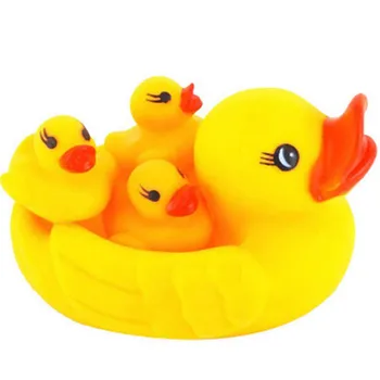 Geltonos Gumos Ančių Vandens Plūduriuojantis Vandens Žaislai Vaikams Išspausti Garso Piskliwy Baseinas Ducky Kūdikių Vonios Žaislas Vaikams 4PCS Žaislai